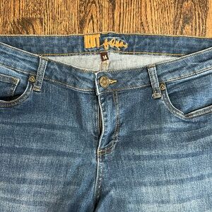 Kut from the cloth straight jeans